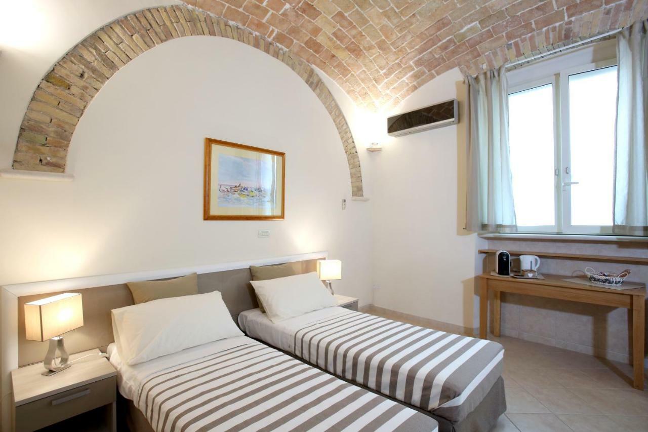 Victoria Royal Apartments & Rooms Termoli Ngoại thất bức ảnh