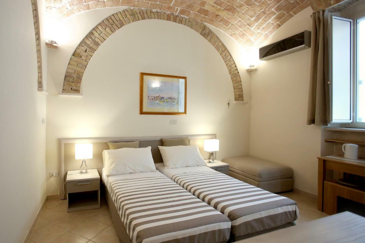 Victoria Royal Apartments & Rooms Termoli Ngoại thất bức ảnh